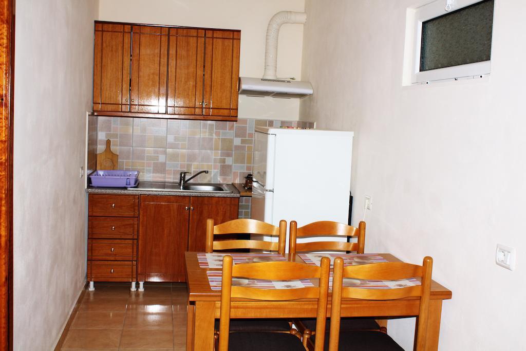 Marku Palace Ksamil Quarto foto