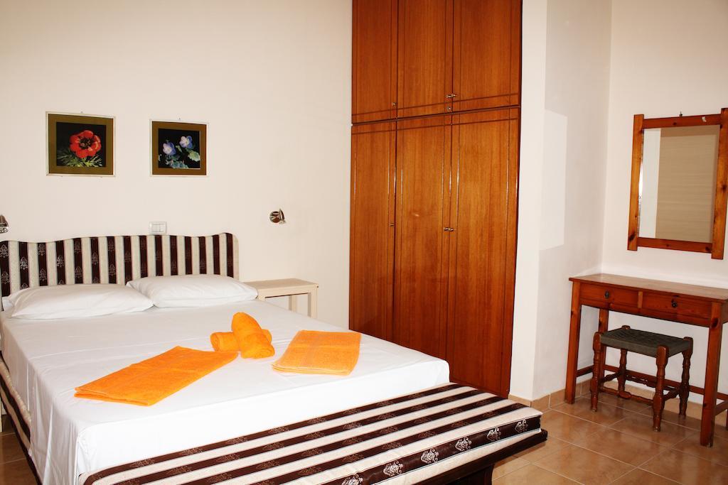 Marku Palace Ksamil Quarto foto